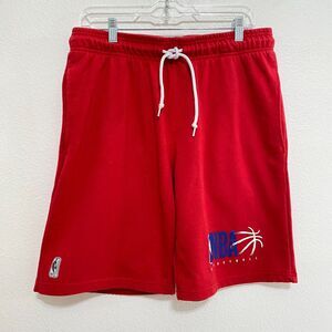 NBA Trainer Mens Shorts Size L Comfort Fit Drawstring Pockets‎ Red